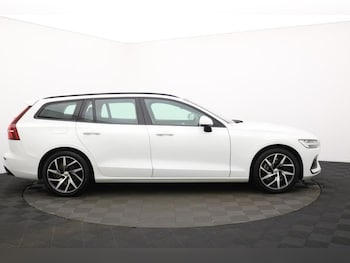 Used Volvo V60 2018 for sale - 77594187: Photo