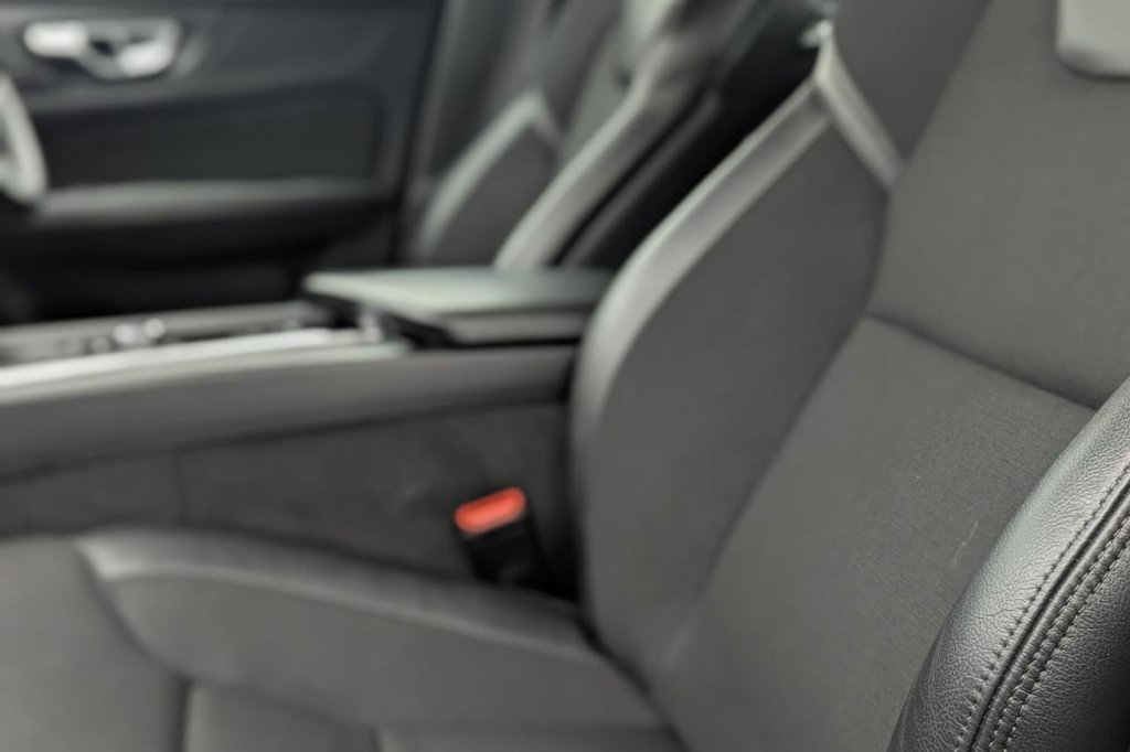 Used Volvo V60 2018 for sale - 77594187: Photo 30