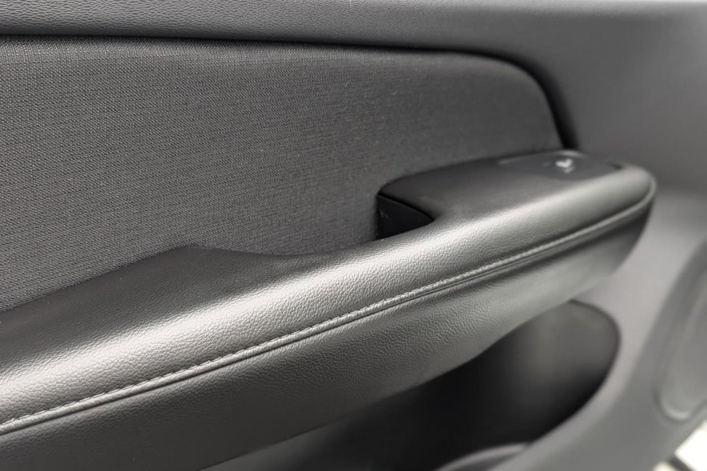 Used Volvo V60 2018 for sale - 77594187: Photo 32