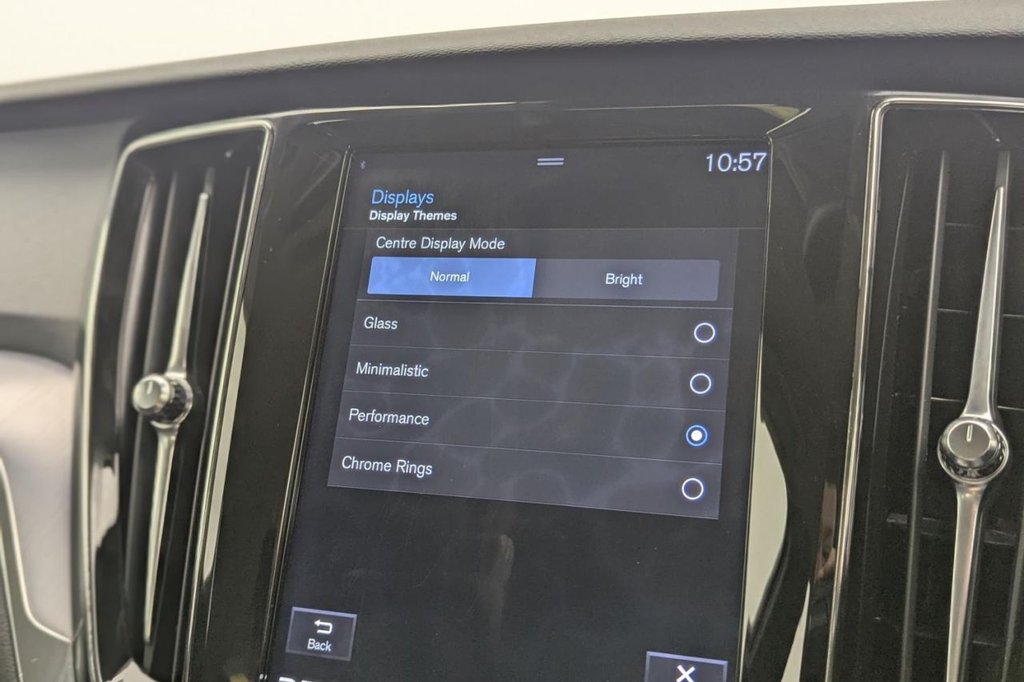 Used Volvo V60 2018 for sale - 77594187: Photo 34