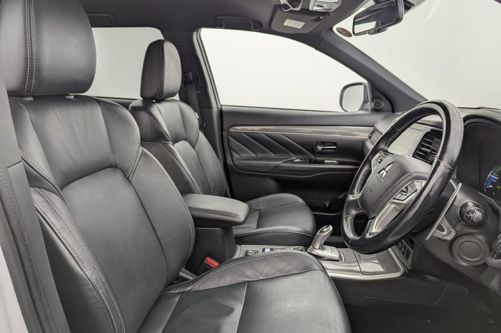 Used Mitsubishi Outlander 2019 for sale - 77451912: Photo 3