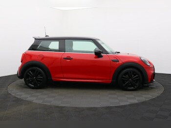 Used MINI Hatch 2021 for sale - 77212177: Photo