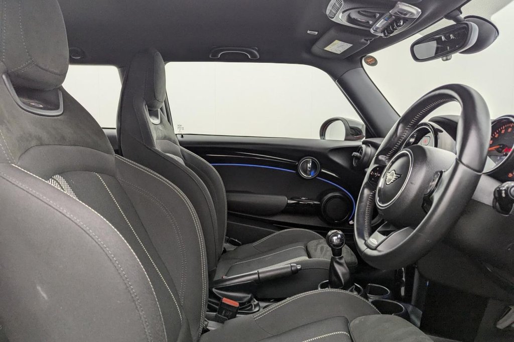 Used MINI Hatch 2021 for sale - 77212177: Photo 3