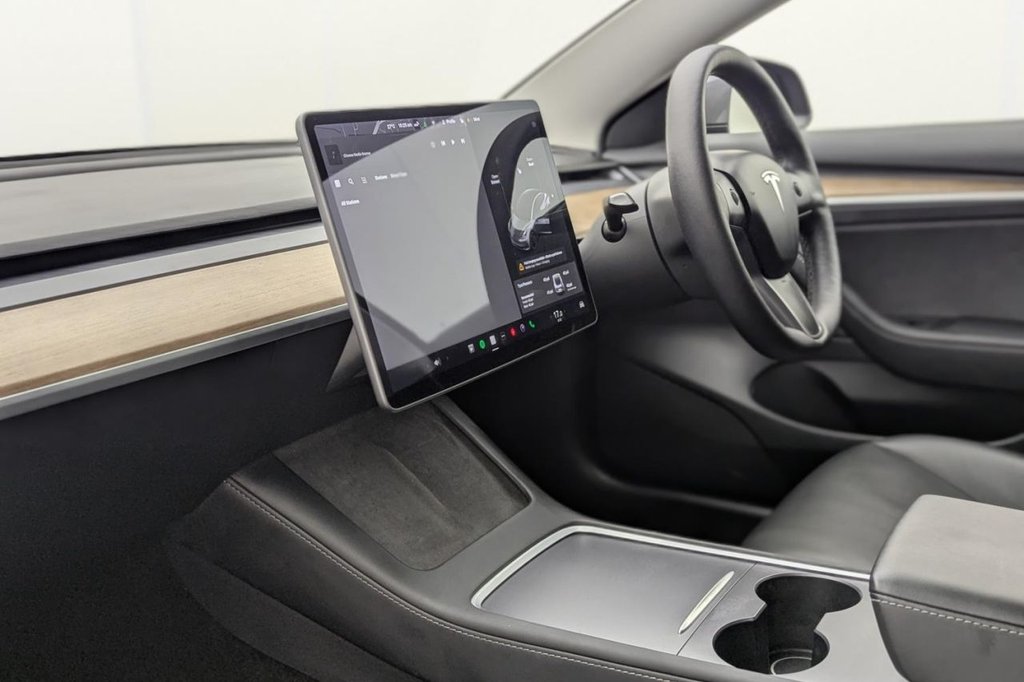 Used Tesla Model 3 2021 for sale - 77212345: Photo 28