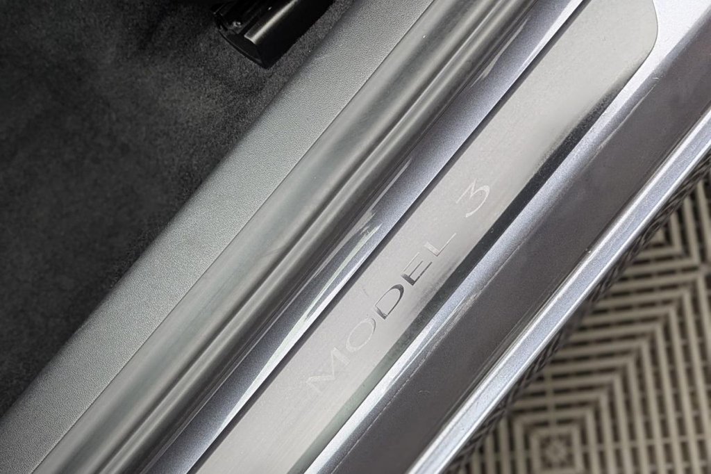 Used Tesla Model 3 2021 for sale - 77212345: Photo 32