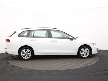 Used Volkswagen Golf 2023 for sale - 77212231: Photo