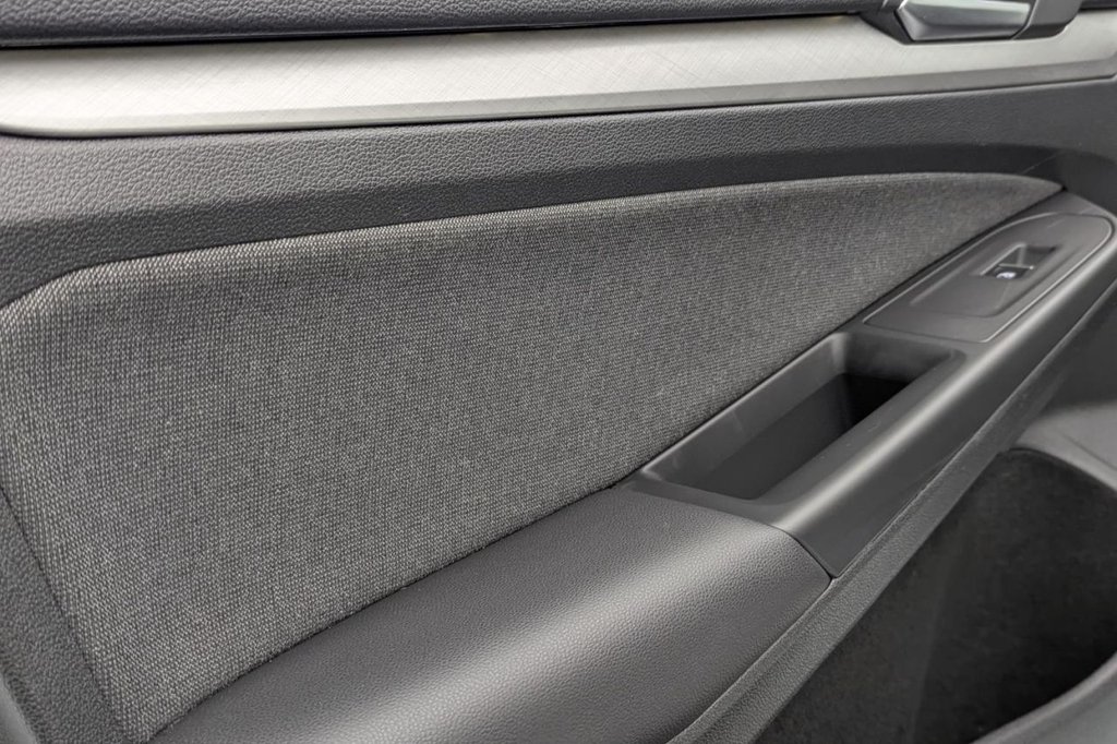 Used Volkswagen Golf 2023 for sale - 77212231: Photo 32