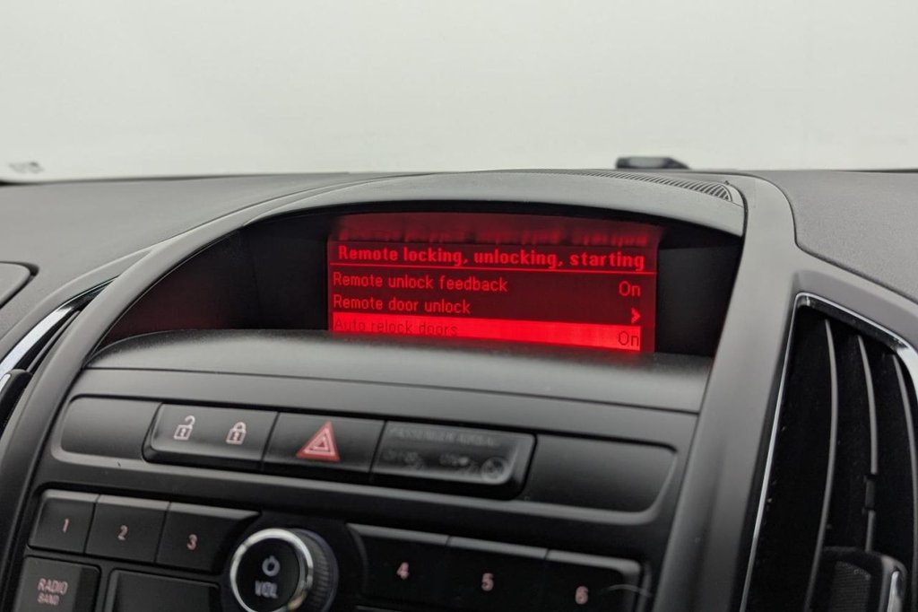 Used Vauxhall Zafira 2014 for sale - 77212917: Photo 17