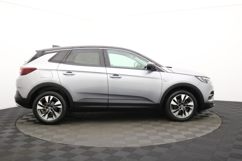 Used Vauxhall Grandland X 2018 for sale - 77212769: Photo 2