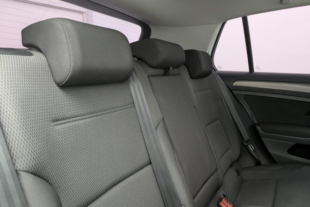 Used Volkswagen Golf 2019 for sale - 77937142: Photo 19