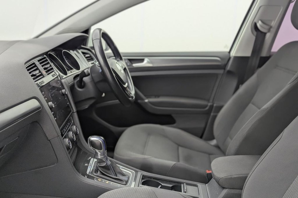 Used Volkswagen Golf 2019 for sale - 77937142: Photo 25