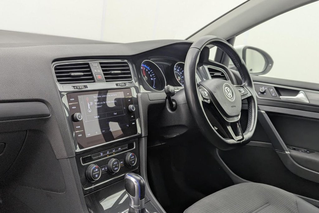 Used Volkswagen Golf 2019 for sale - 77937142: Photo 26