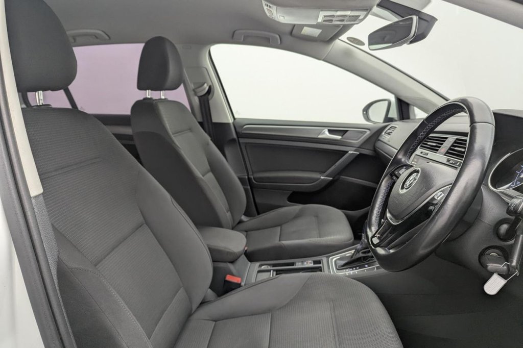 Used Volkswagen Golf 2019 for sale - 77937142: Photo 3