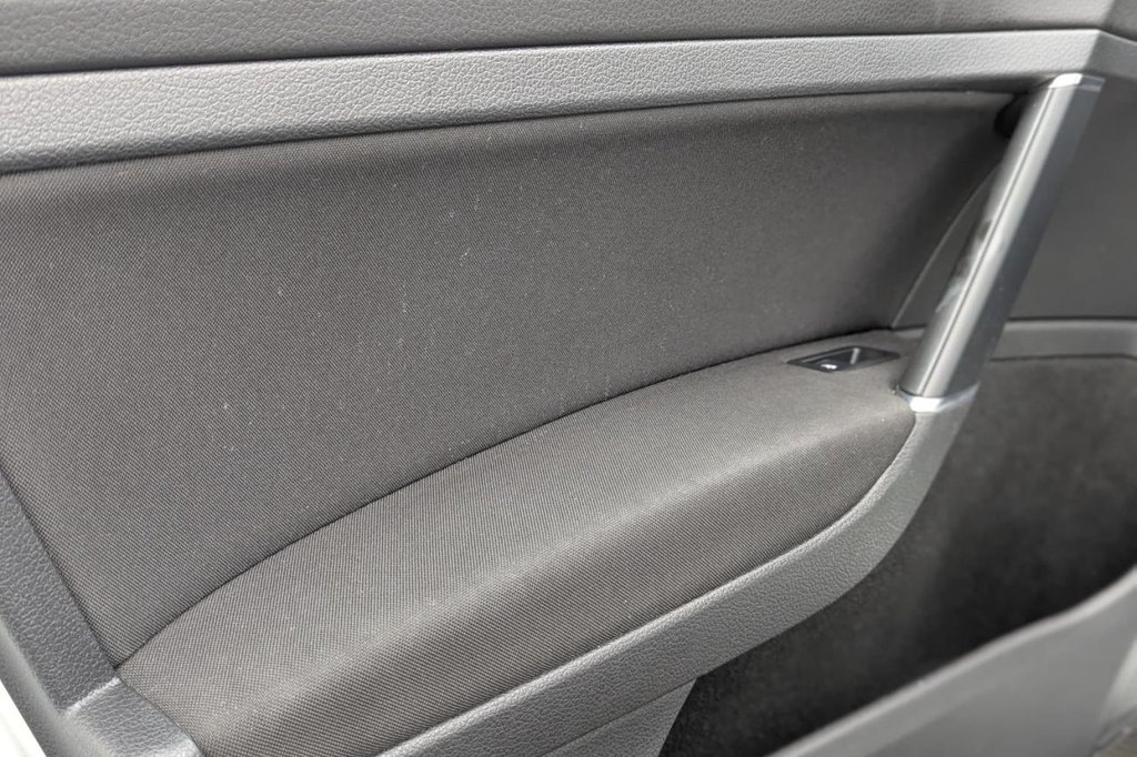 Used Volkswagen Golf 2019 for sale - 77937142: Photo 30