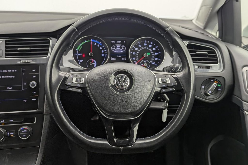 Used Volkswagen Golf 2019 for sale - 77937142: Photo 32
