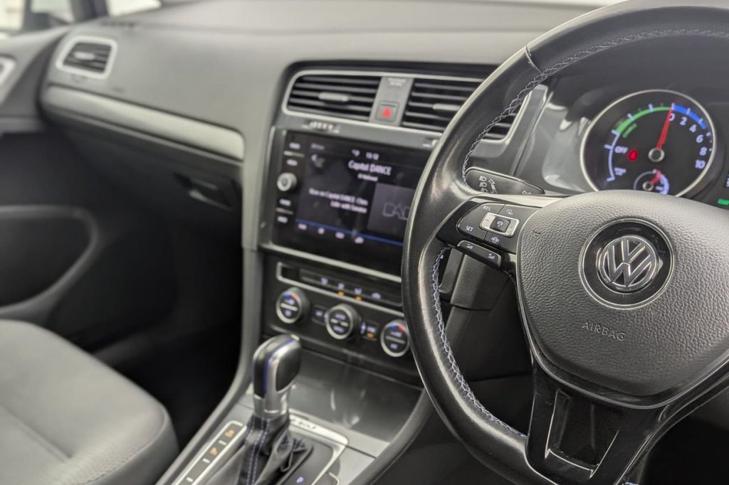 Used Volkswagen Golf 2019 for sale - 77937142: Photo 36