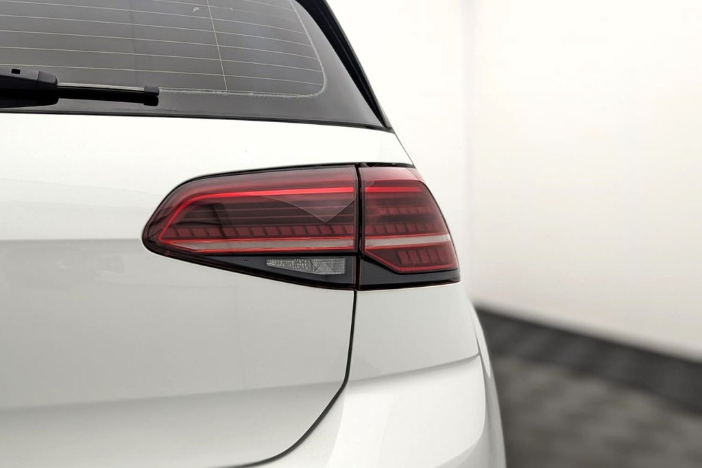 Used Volkswagen Golf 2019 for sale - 77937142: Photo 42