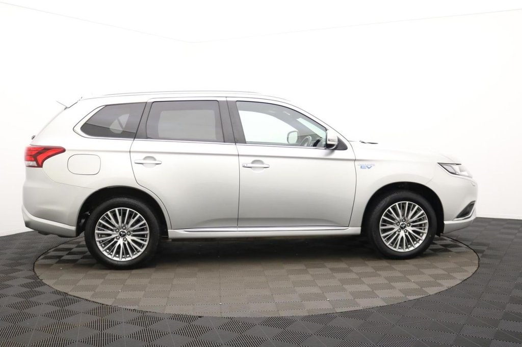 Used Mitsubishi Outlander 2020 for sale - 77276368: Photo 2
