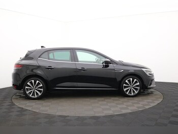 Used Renault Megane 2021 for sale - 77384507: Photo