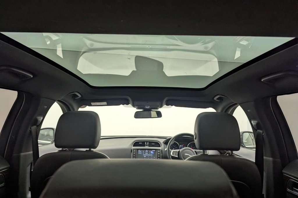 Used Jaguar F-Pace 2017 for sale - 77263864: Photo 13