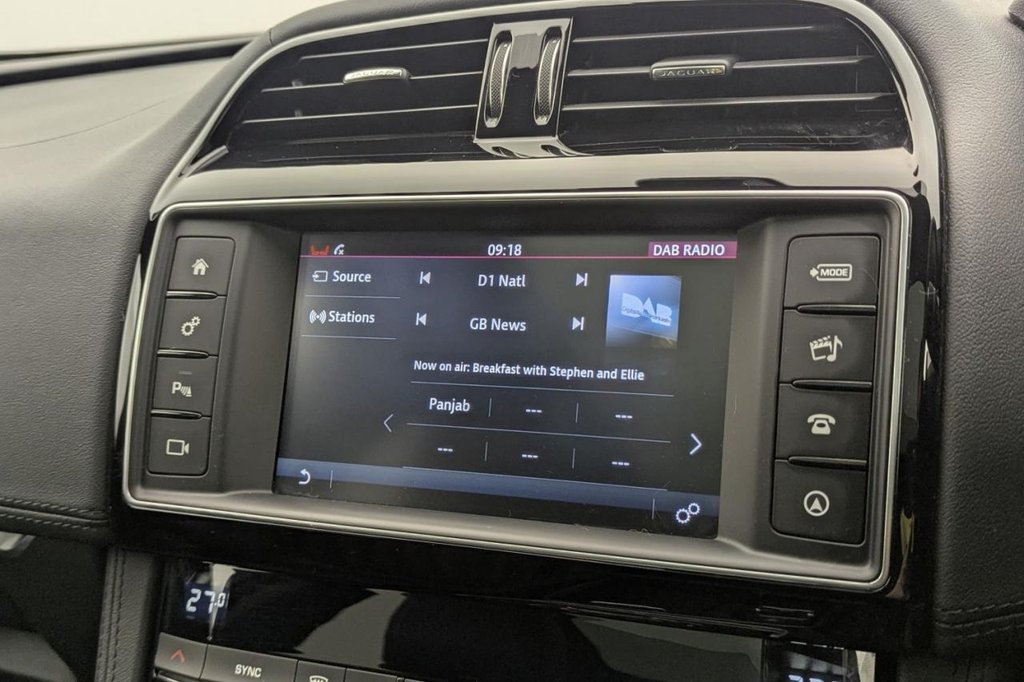 Used Jaguar F-Pace 2017 for sale - 77263864: Photo 14