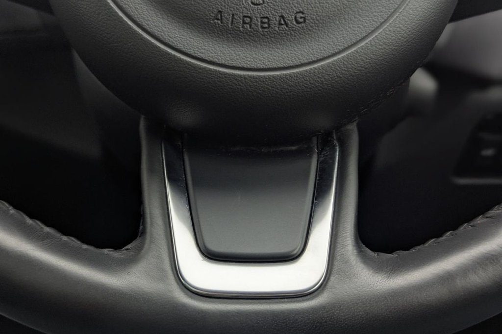 Used Jaguar F-Pace 2017 for sale - 77263864: Photo 41