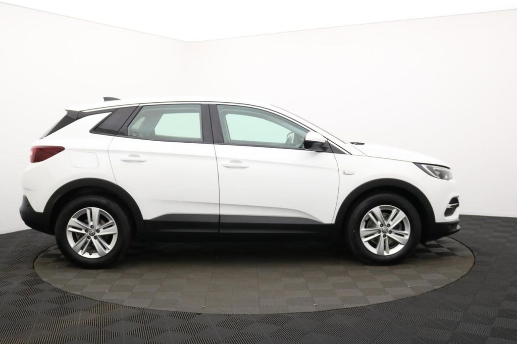 Used Vauxhall Grandland X 2022 for sale - 77967567: Photo 2