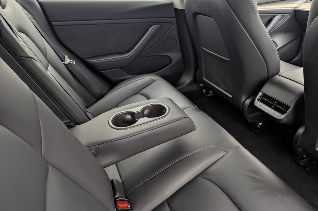 Used Tesla Model 3 2021 for sale - 77212043: Photo 18