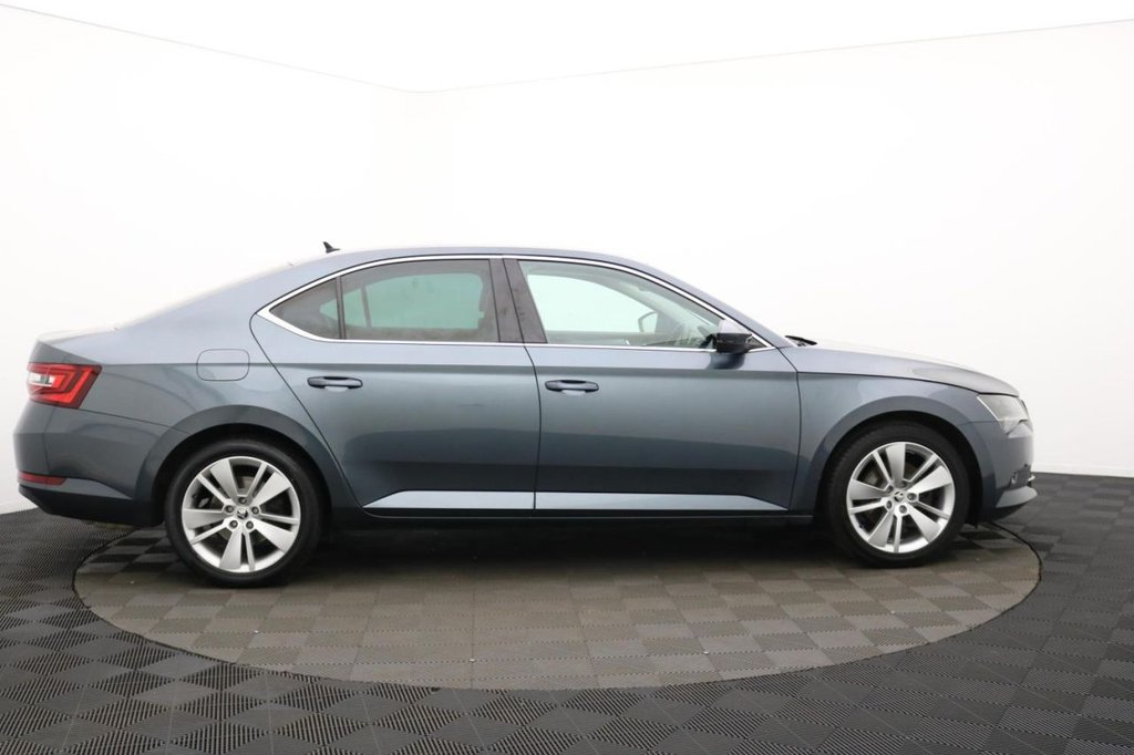 Used Skoda Superb 2018 for sale - 77384596: Photo 2