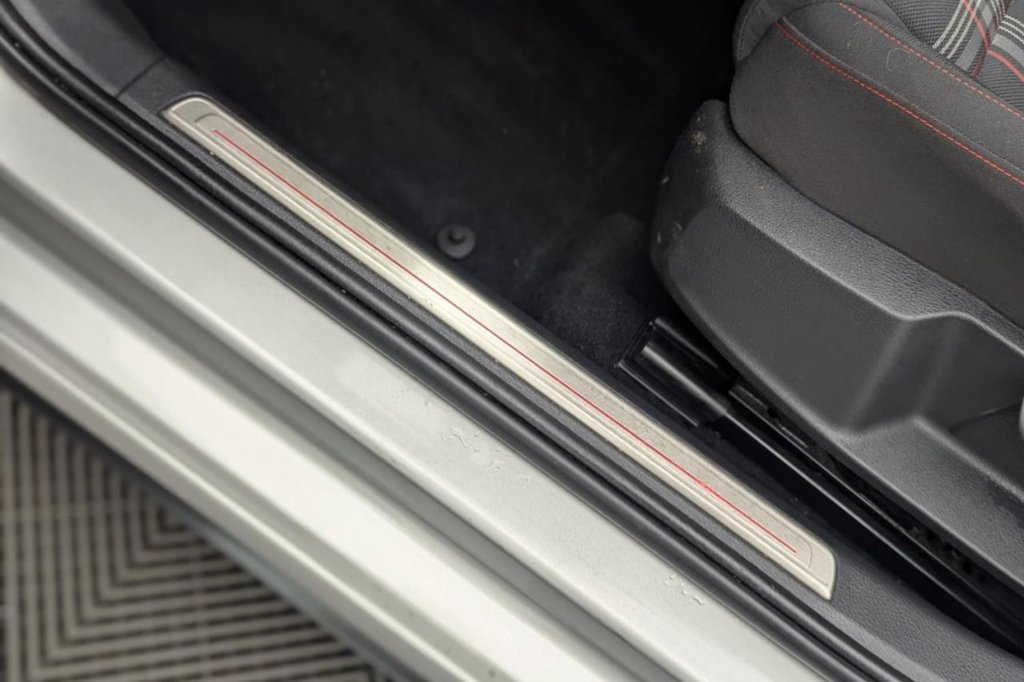 Used Volkswagen Golf 2019 for sale - 77520829: Photo 28