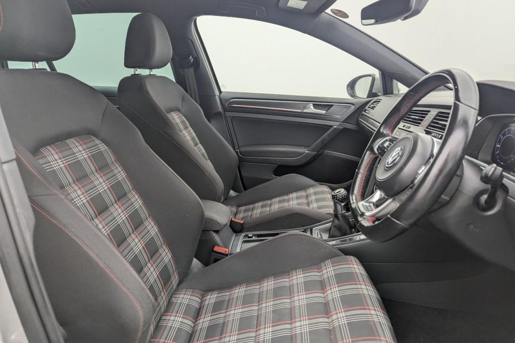 Used Volkswagen Golf 2019 for sale - 77520829: Photo 3