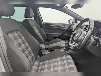 Used Volkswagen Golf 2019 for sale - 77520829: Photo