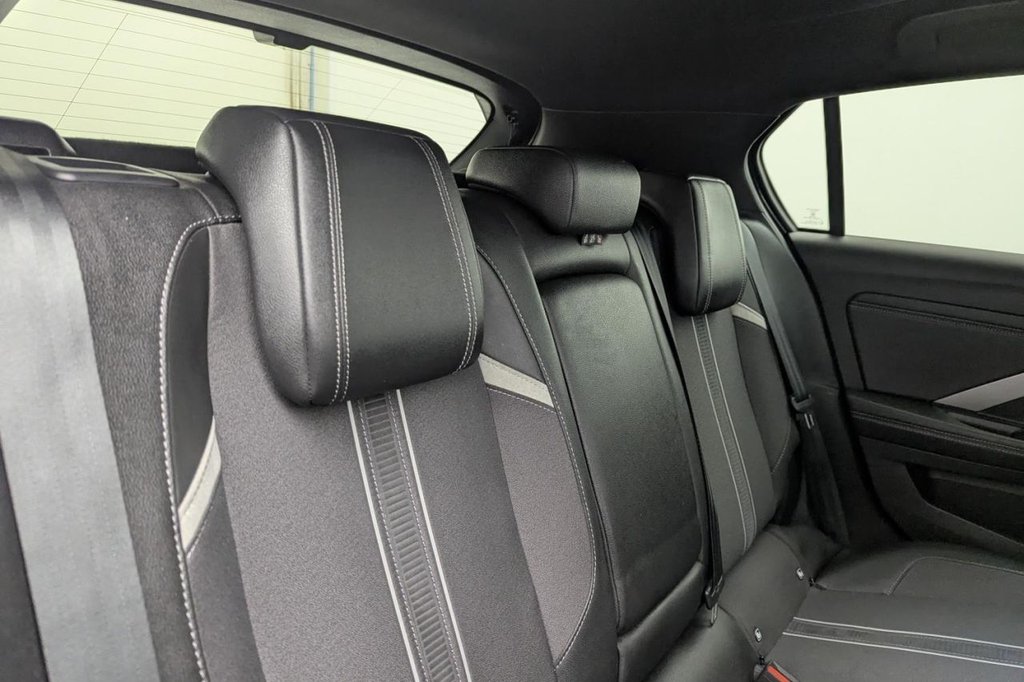 Used Vauxhall Astra 2023 for sale - 77212892: Photo 19