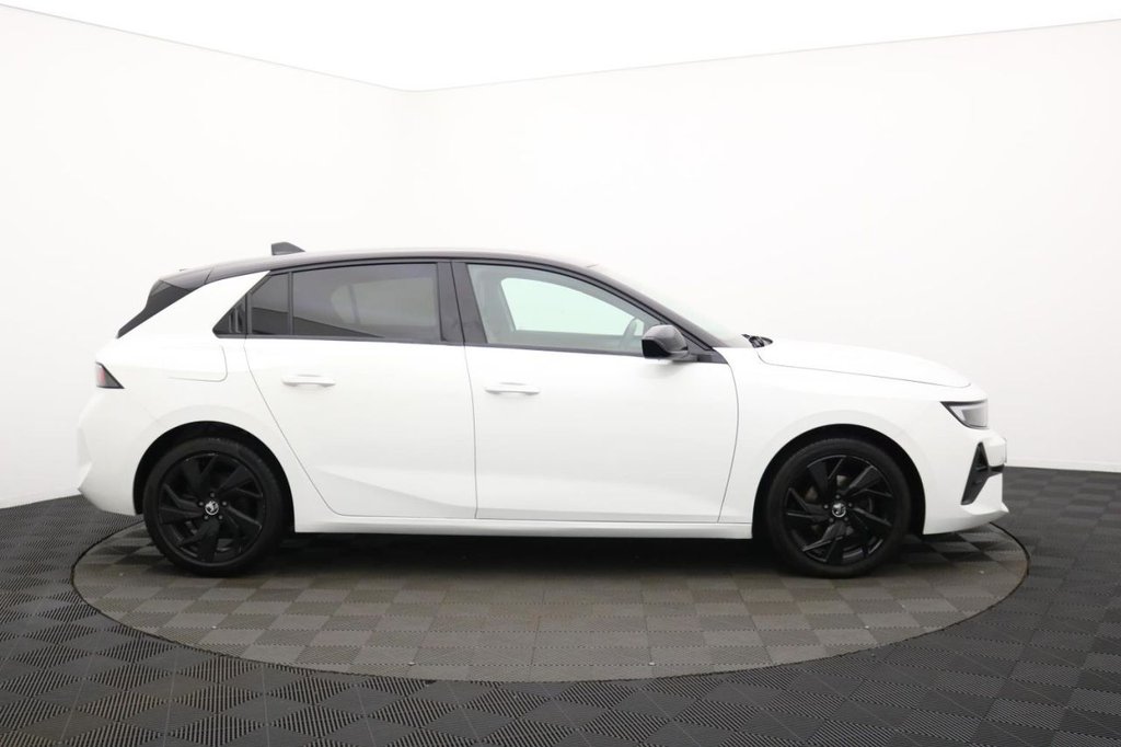 Used Vauxhall Astra 2023 for sale - 77212892: Photo 2