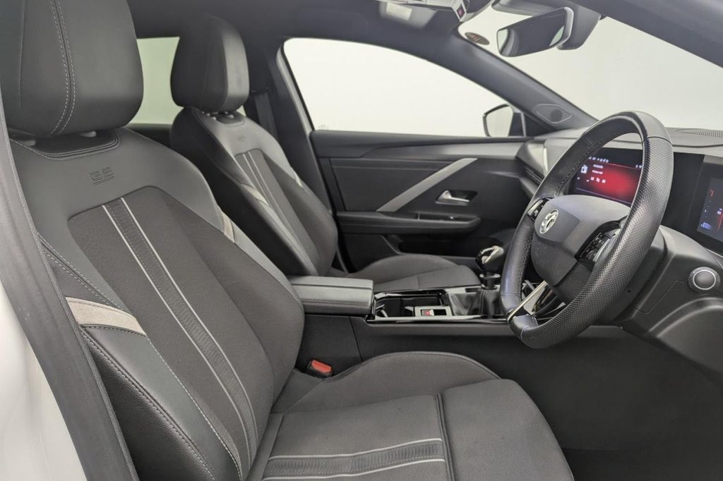 Used Vauxhall Astra 2023 for sale - 77212892: Photo 3