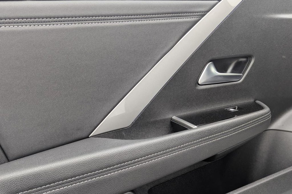 Used Vauxhall Astra 2023 for sale - 77212892: Photo 33