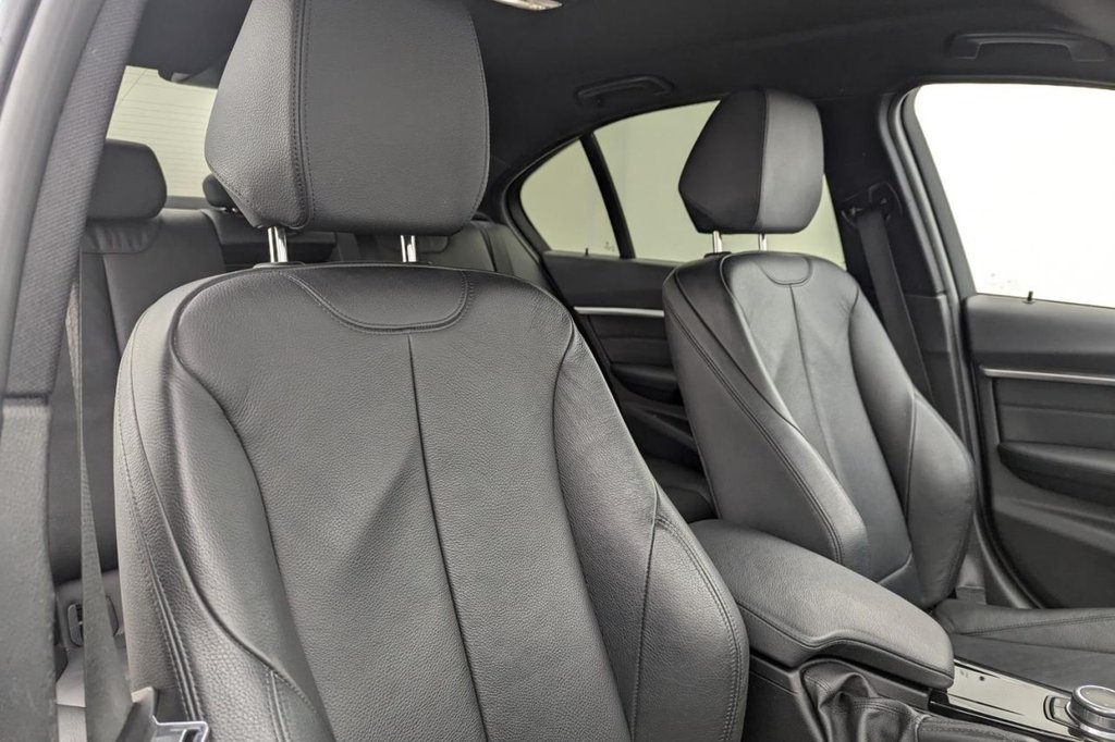 Used BMW 3 Series 2018 for sale - 77680702: Photo 12