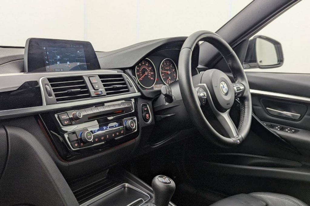 Used BMW 3 Series 2018 for sale - 77680702: Photo 25