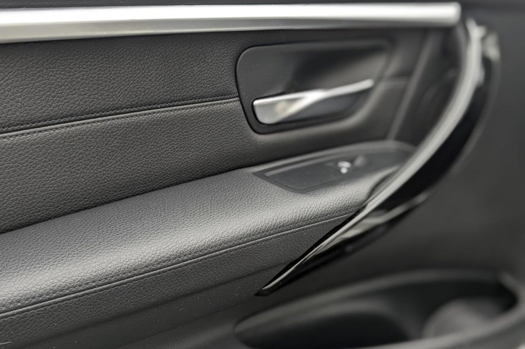 Used BMW 3 Series 2018 for sale - 77680702: Photo 30