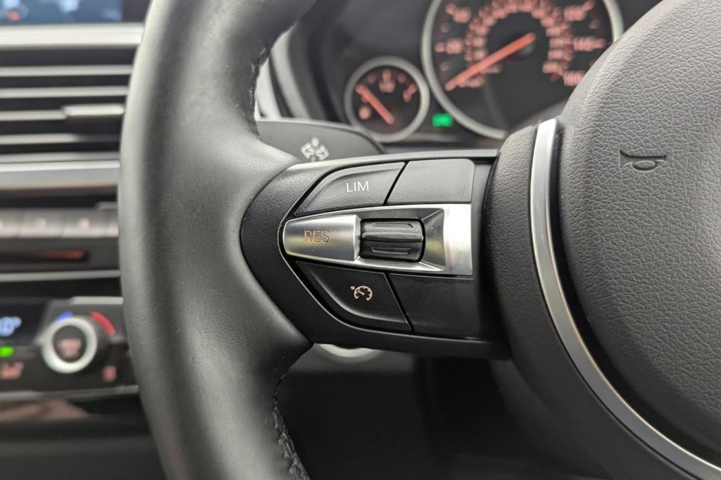 Used BMW 3 Series 2018 for sale - 77680702: Photo 34