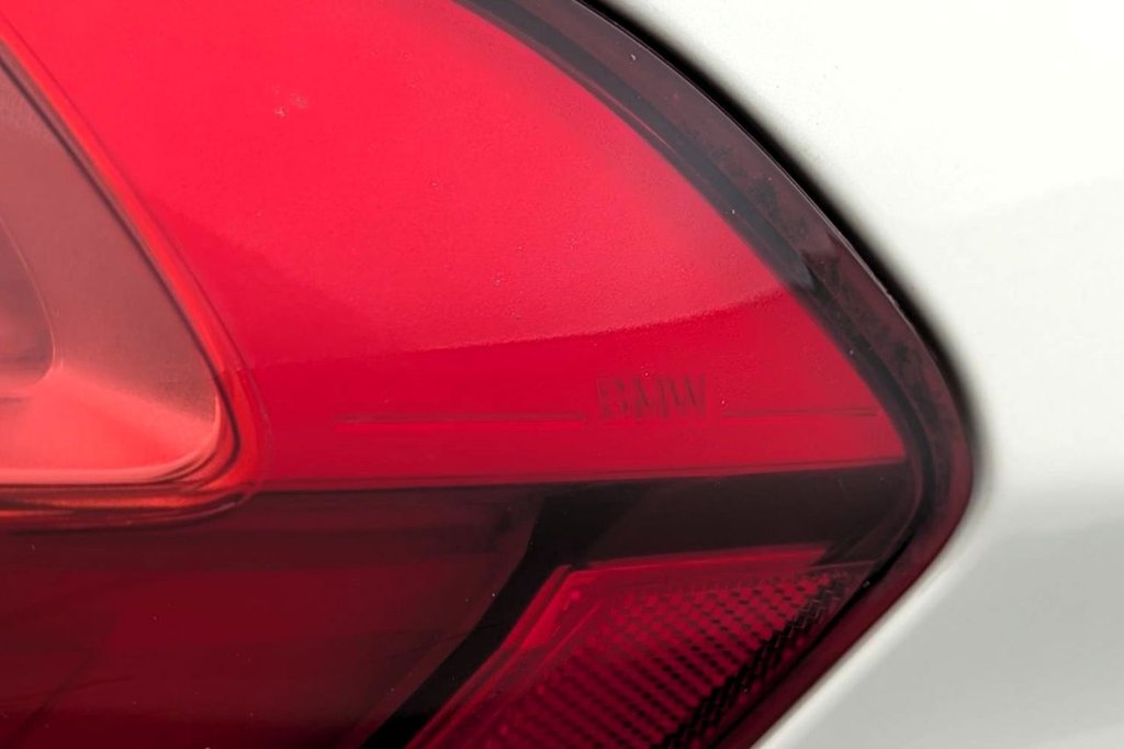 Used BMW 3 Series 2018 for sale - 77680702: Photo 42