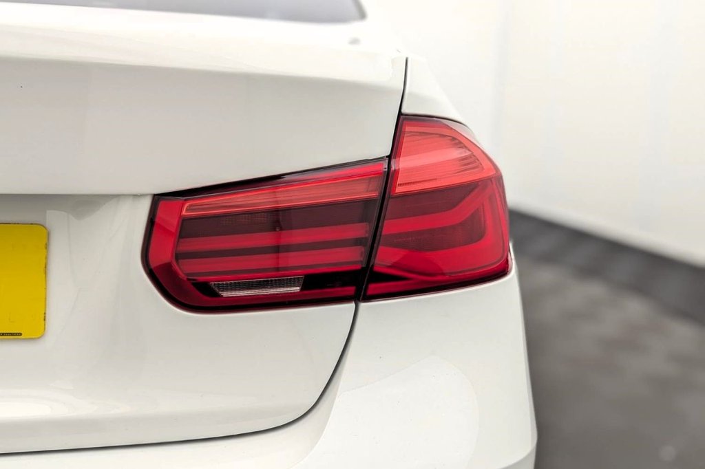 Used BMW 3 Series 2018 for sale - 77680702: Photo 44