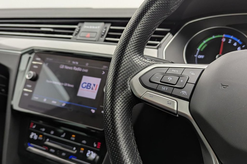 Used Volkswagen Passat 2023 for sale - 77212687: Photo 14