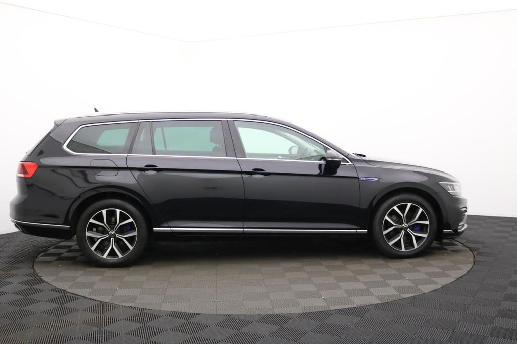 Used Volkswagen Passat 2023 for sale - 77212687: Photo 2