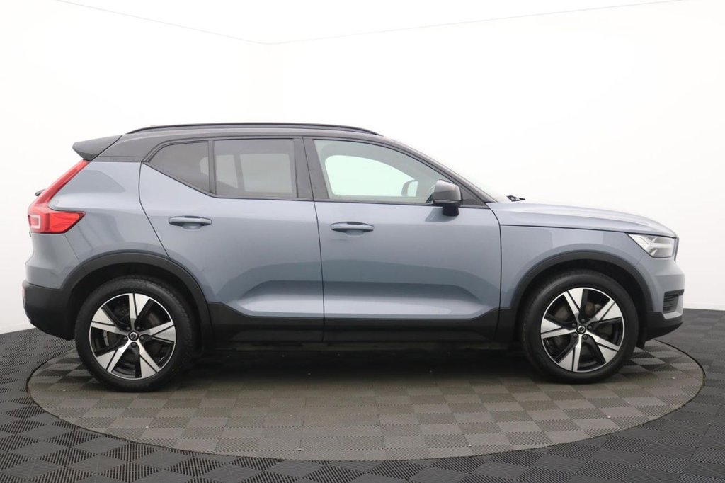 Used Volvo XC40 2021 for sale - 77212281: Photo 2