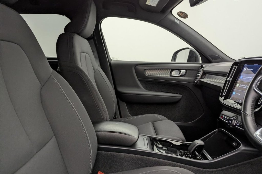 Used Volvo XC40 2021 for sale - 77212281: Photo 3