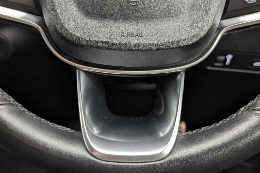 Used Volvo XC40 2021 for sale - 77212281: Photo 32