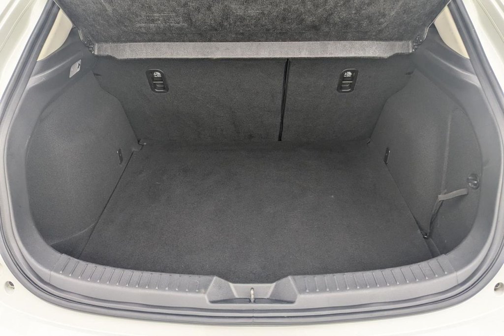 Used Mazda Mazda3 2016 for sale - 77520832: Photo 20