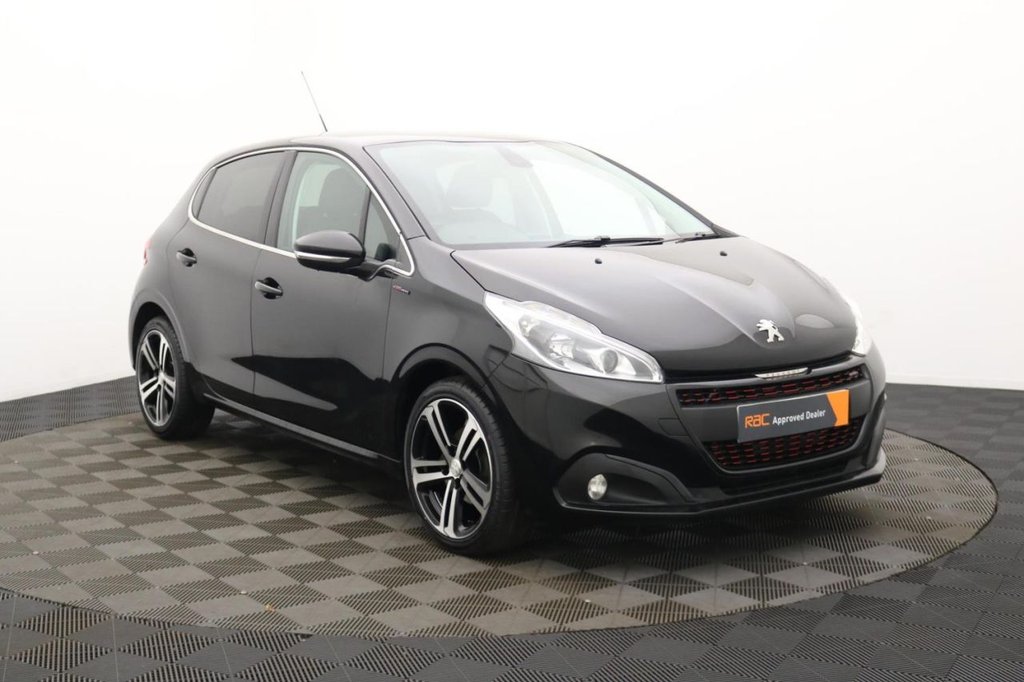 Used Peugeot 208 2018 for sale - 77680941: Photo 11