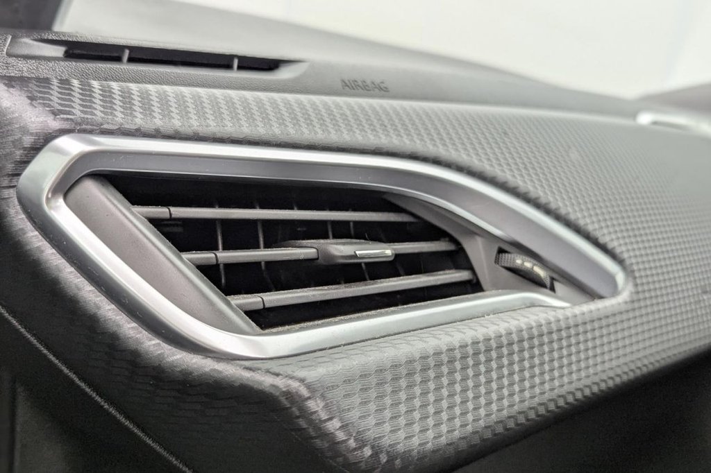 Used Peugeot 208 2018 for sale - 77680941: Photo 20